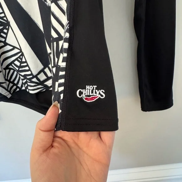 Hot Chillys Women’s Medium Turtleneck - Picture 2 of 5